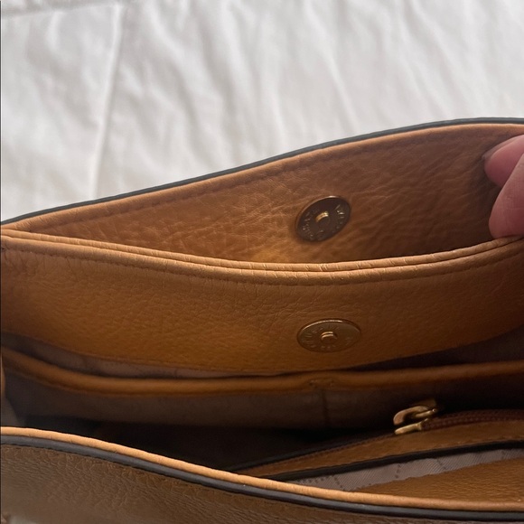 MICHAEL Michael Kors Tan Leather Shoulder/Crossbody Bag  Brown Caramel/Camel - Picture 4 of 8